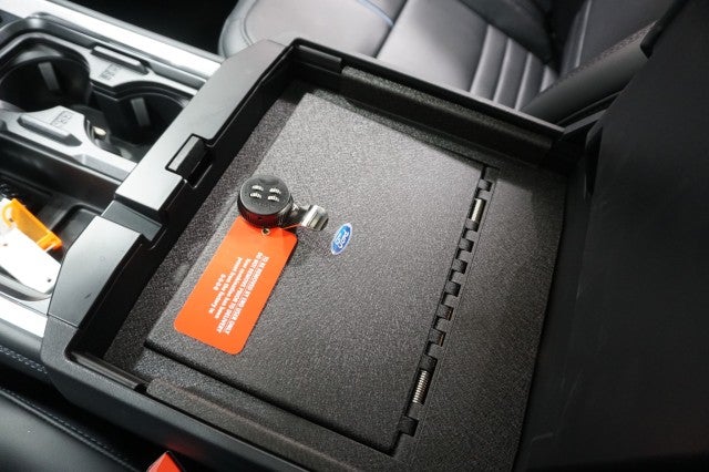 2025 Ford Super Duty F-250 SRW Platinum