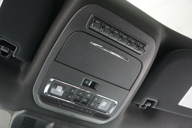 2025 Ford Super Duty F-250 SRW Platinum