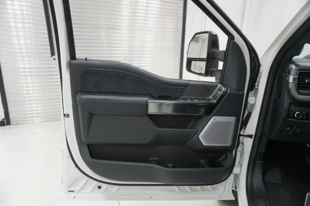 2025 Ford Super Duty F-250 SRW Platinum