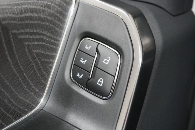 2025 Ford Super Duty F-250 SRW Platinum