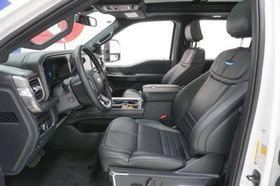 2025 Ford Super Duty F-250 SRW Platinum