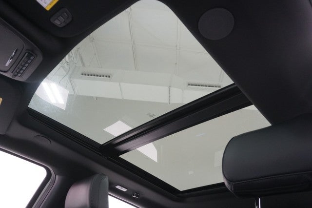 2025 Ford Super Duty F-250 SRW Platinum