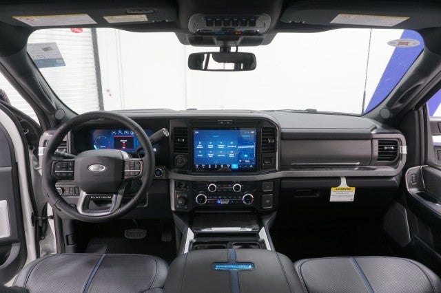 2025 Ford Super Duty F-250 SRW Platinum