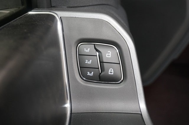 2026 Ford Super Duty F-250 SRW Black Widow