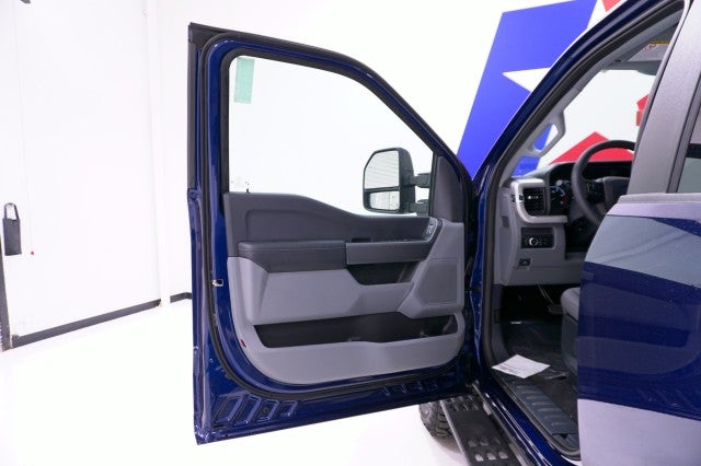 2027 Ford Super Duty F-250 SRW XL