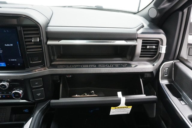 2025 Ford Super Duty F-250 SRW Platinum