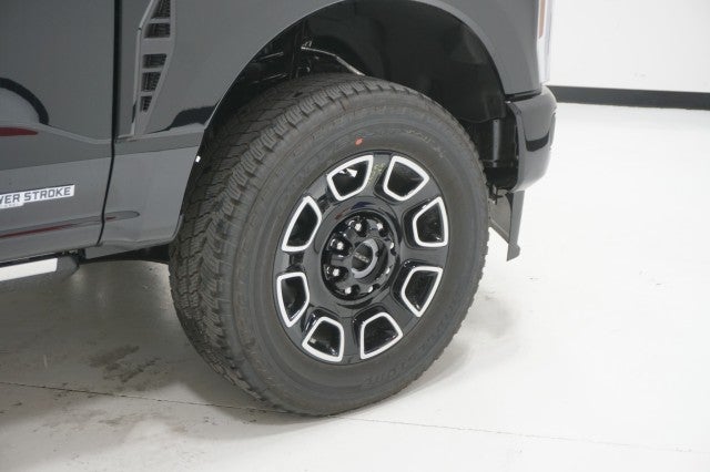 2025 Ford Super Duty F-250 SRW Platinum