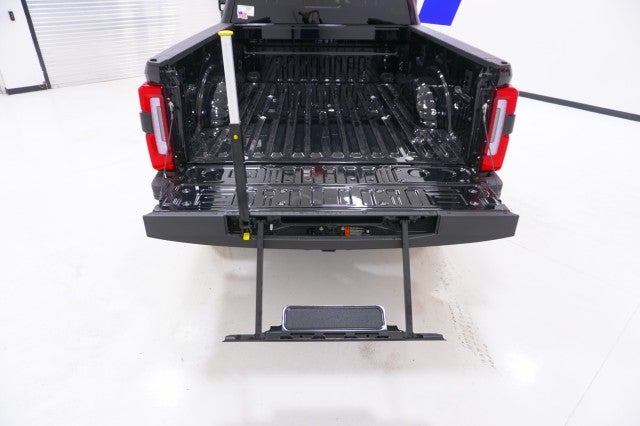 2025 Ford Super Duty F-250 SRW Platinum