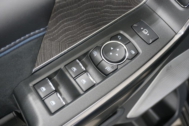 2025 Ford Super Duty F-250 SRW Platinum