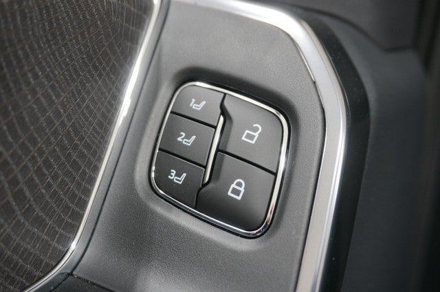 2025 Ford Super Duty F-250 SRW Platinum