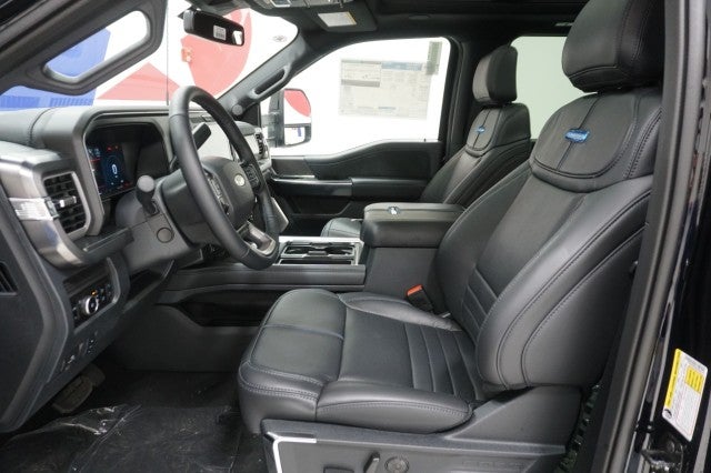 2025 Ford Super Duty F-250 SRW Platinum