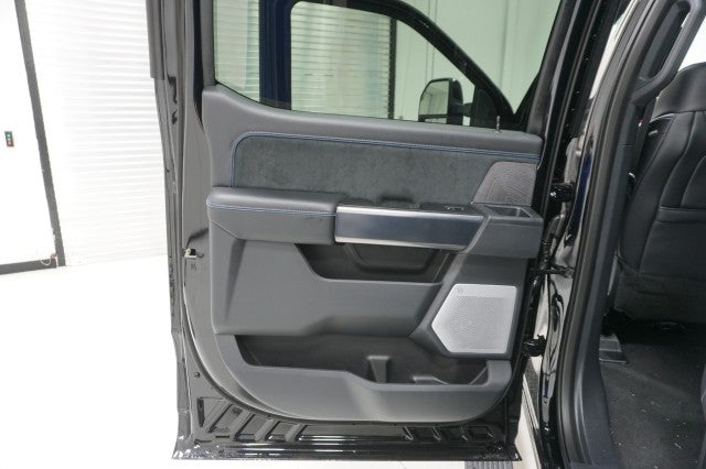 2025 Ford Super Duty F-250 SRW Platinum