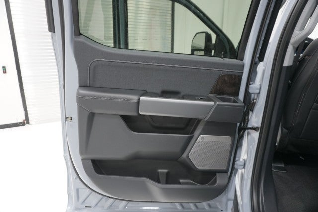 2026 Ford Super Duty F-250 SRW Black Widow