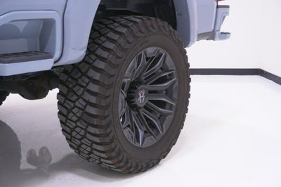 2025 Ford Super Duty F-250 SRW Black Widow
