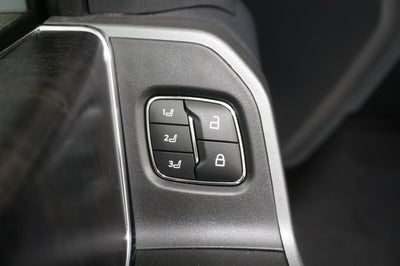 2025 Ford Super Duty F-250 SRW Black Widow