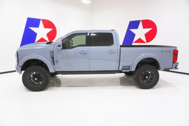 2025 Ford Super Duty F-250 SRW Black Widow