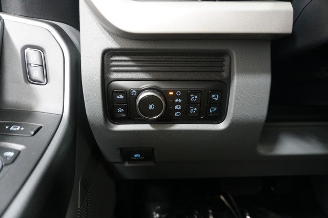 2026 Ford Super Duty F-250 SRW STX