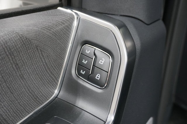 2025 Ford Super Duty F-250 SRW Platinum