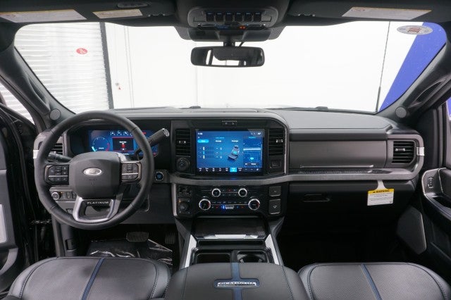 2025 Ford Super Duty F-250 SRW Platinum