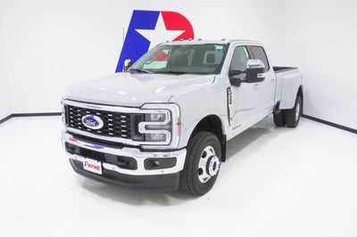 2026 Ford Super Duty F-350 DRW LARIAT