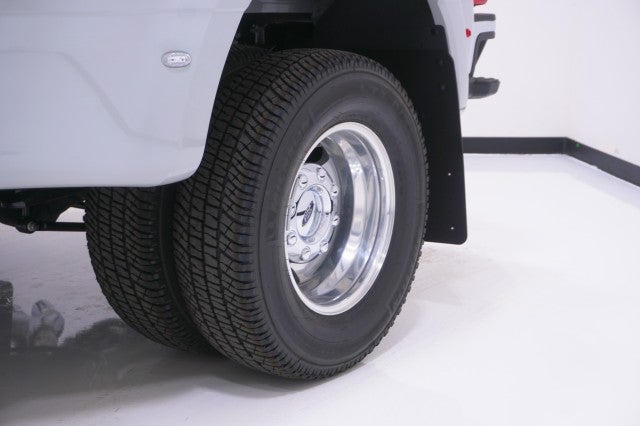 2026 Ford Super Duty F-350 DRW LARIAT