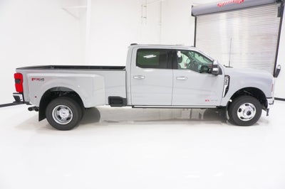 2026 Ford Super Duty F-350 DRW LARIAT