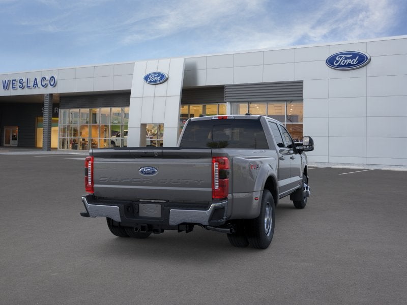2026 Ford Super Duty F-350 DRW LARIAT