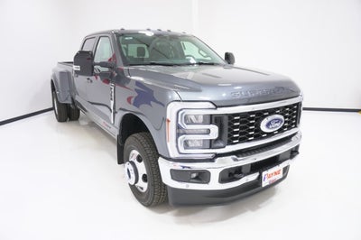 2026 Ford Super Duty F-350 DRW LARIAT