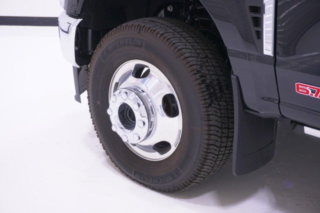 2026 Ford Super Duty F-350 DRW LARIAT