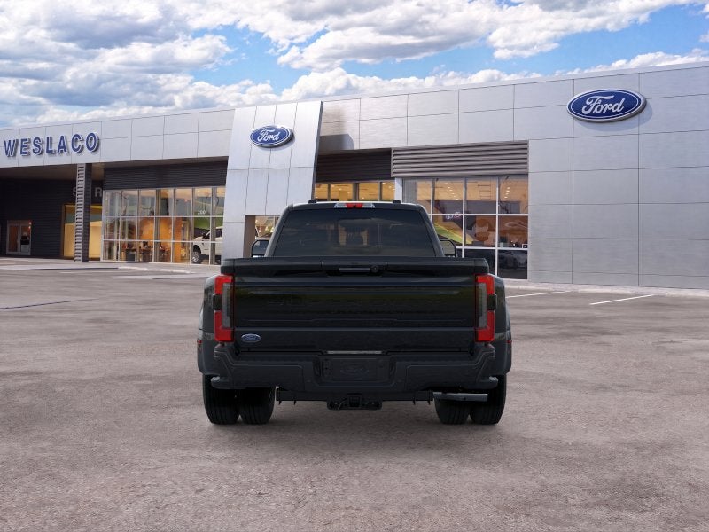 2026 Ford Super Duty F-350 DRW Platinum