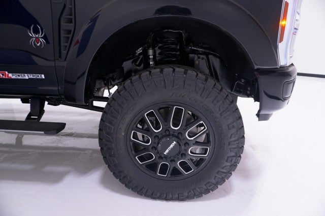 2026 Ford Super Duty F-350 DRW Platinum