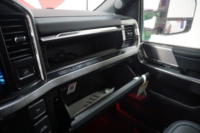 2026 Ford Super Duty F-350 DRW Platinum