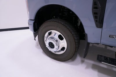 2026 Ford Super Duty F-350 DRW Platinum