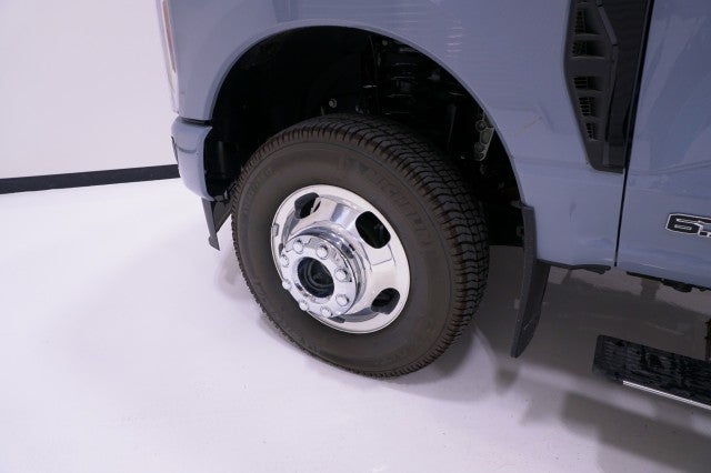 2026 Ford Super Duty F-350 DRW Platinum