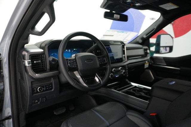 2026 Ford Super Duty F-350 DRW Platinum