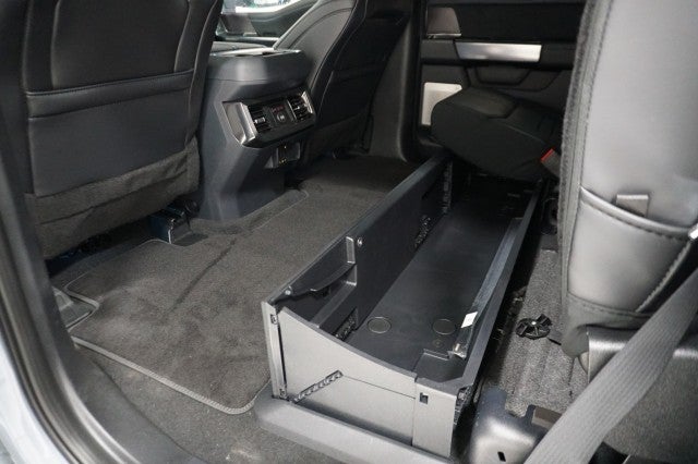 2026 Ford Super Duty F-350 DRW Platinum