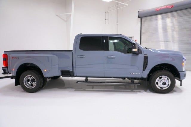 2026 Ford Super Duty F-350 DRW Platinum