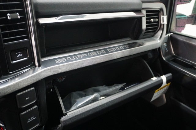 2026 Ford Super Duty F-350 DRW Platinum