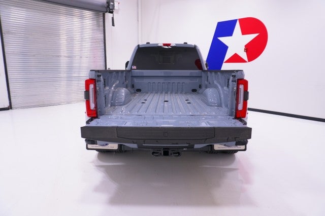 2026 Ford Super Duty F-350 DRW Platinum