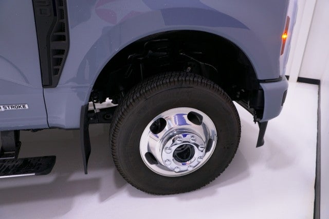 2026 Ford Super Duty F-350 DRW Platinum