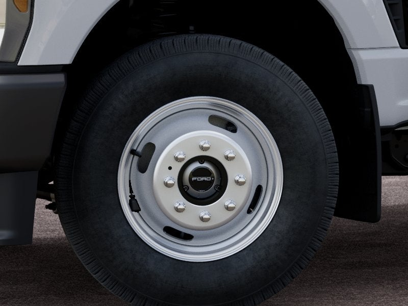 2027 Ford Super Duty F-350 DRW XL