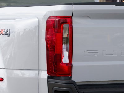 2027 Ford Super Duty F-350 DRW XL