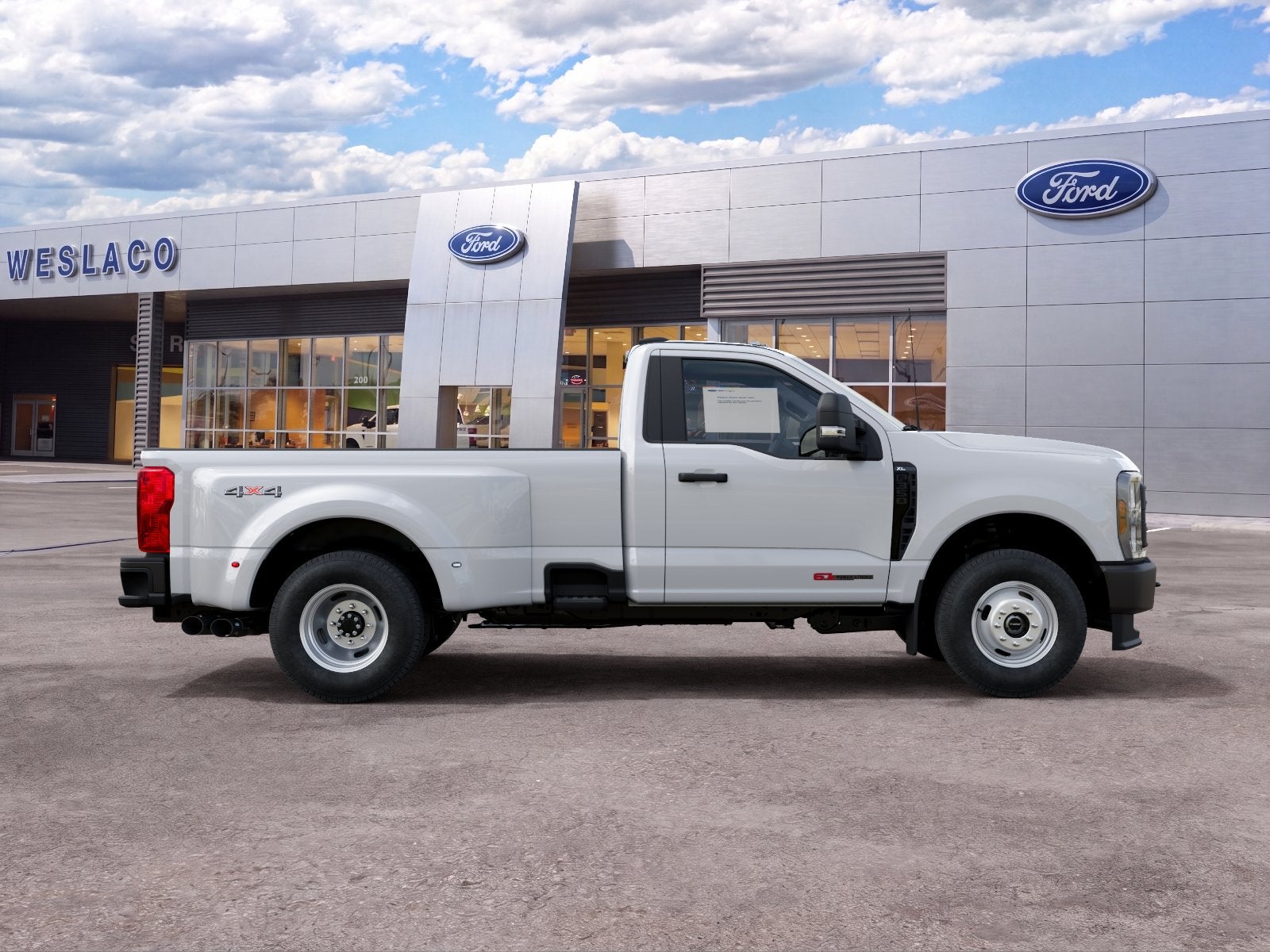 2027 Ford Super Duty F-350 DRW XL