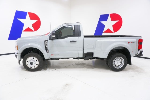 2026 Ford Super Duty F-450 DRW XLT