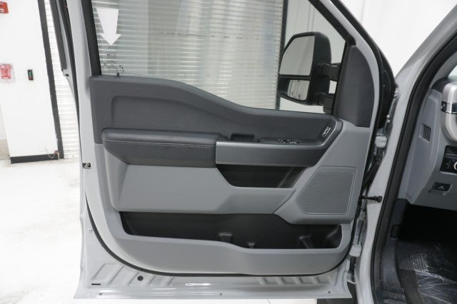 2026 Ford Super Duty F-450 DRW XLT