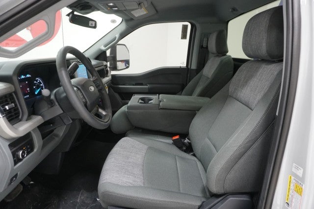 2026 Ford Super Duty F-450 DRW XLT