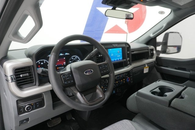 2026 Ford Super Duty F-450 DRW XLT