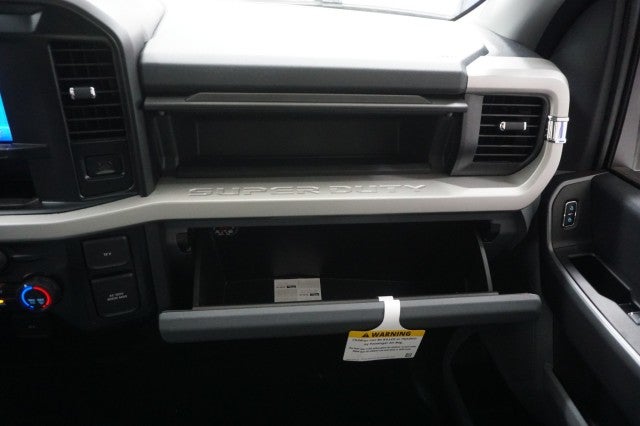 2026 Ford Super Duty F-450 DRW XLT