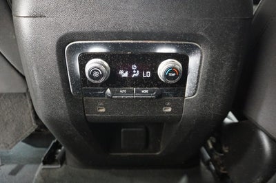 2024 GMC Yukon XL SLE