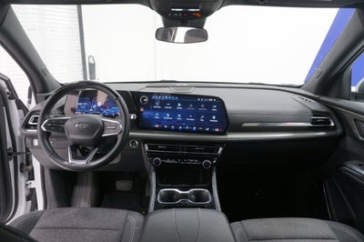 2025 Chevrolet Traverse FWD LT